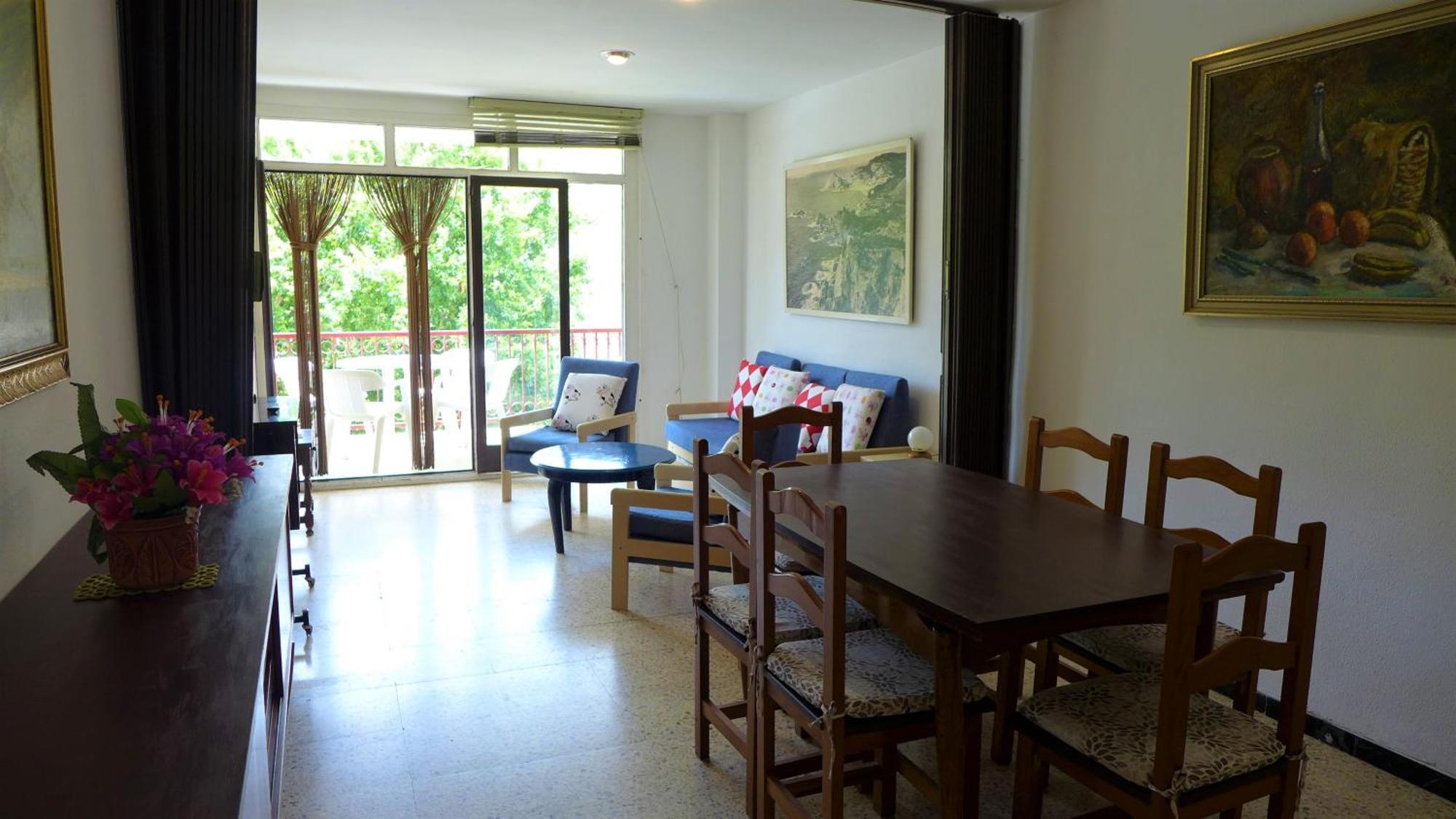 Apartamentos Alfonso I Palmyra Салоу Екстер'єр фото